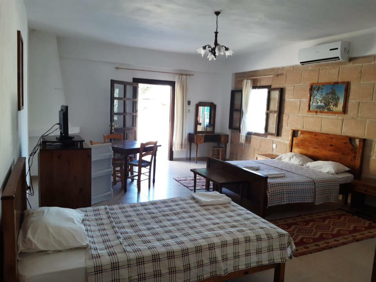 Bed and Breakfast Karpaz Stone House Rizokarpaso Exterior foto