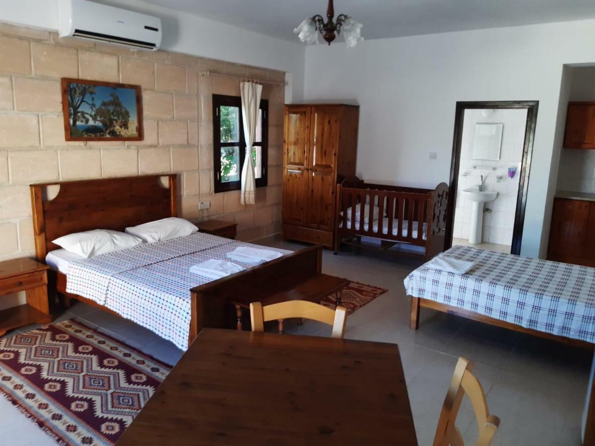 Bed and Breakfast Karpaz Stone House Rizokarpaso Exterior foto